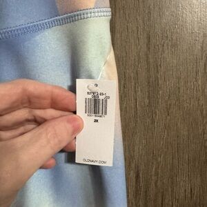 Old Navy Blue and Cream Garment